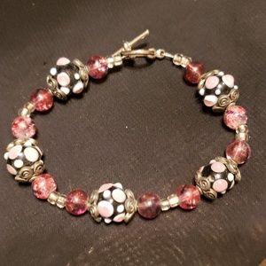 Lampwork beads and Red crackle rounds Bracelet